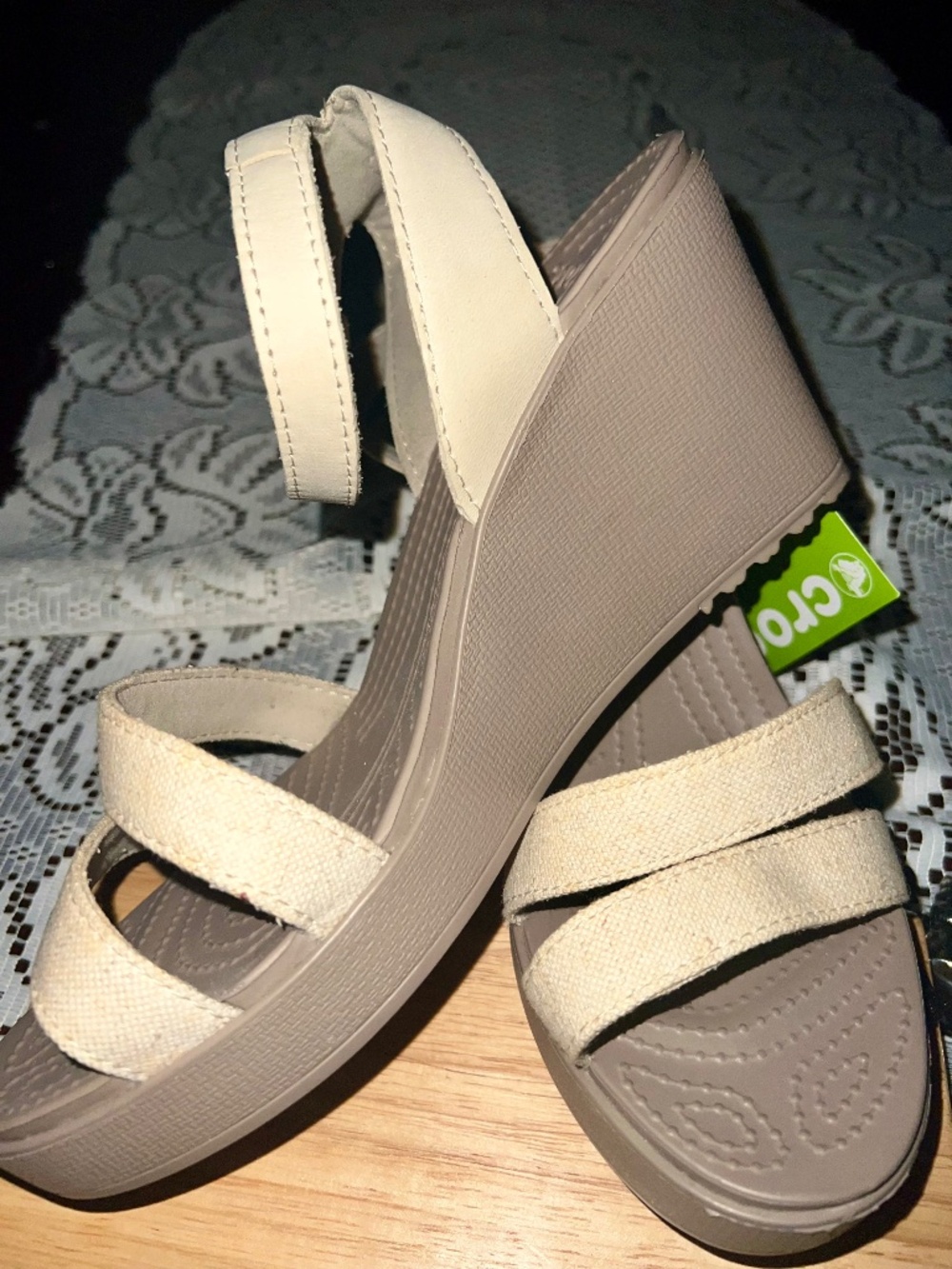 Womens Crocs Leigh II Ankle Strap Wedge Sandals Size 9 NWT